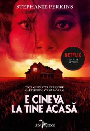 E cineva la tine acasa